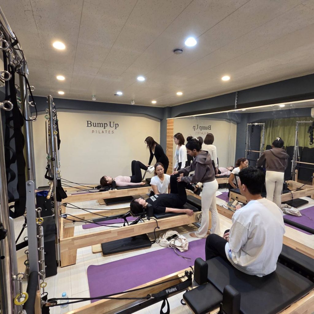 観察とフィードバックの研修風景